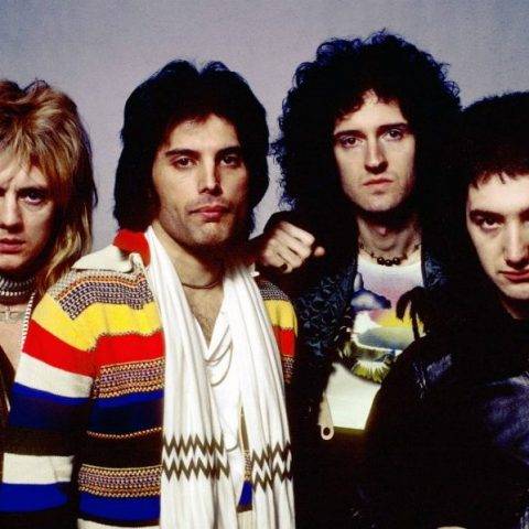 Queen libera novas versões de clássicos