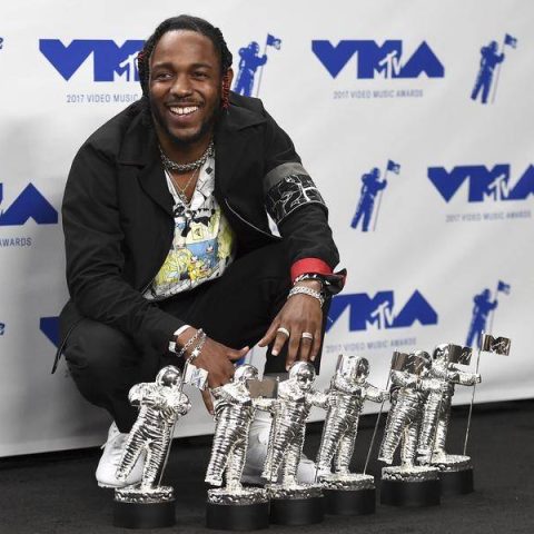 Kendrick Lamar é o grande vencedor de premiação da MTV