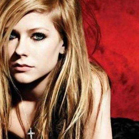 Avril Lavigne é o nome ‘mais perigoso’ em buscas online