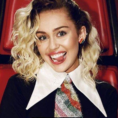 Miley Cyrus dá o tom no “Carpool Karaoke”