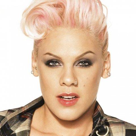 P!nk é a mulher com maior número de vendas de álbum em 2017