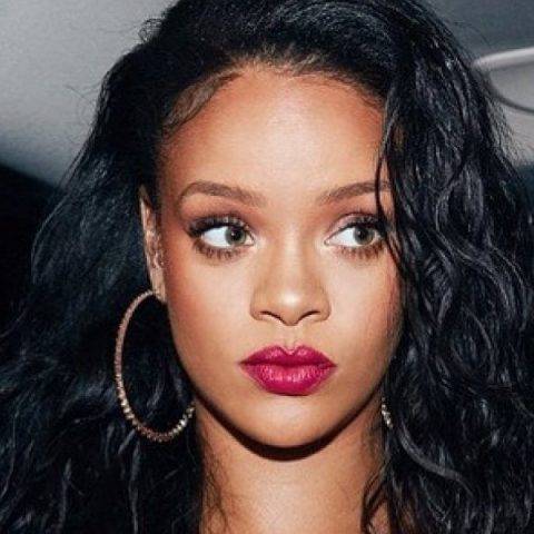 Rihanna anuncia novidades para 2018