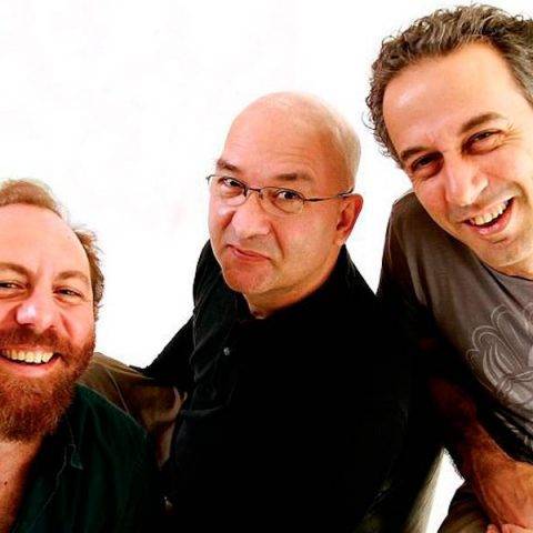 Paralamas do Sucesso lançam LP do álbum “Sinais do Sim”