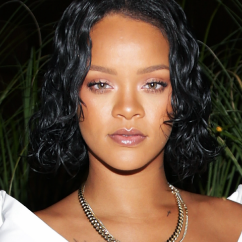 Rihanna tem música inédita vazada na internet