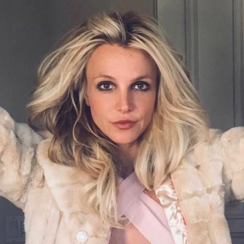 Britney Spears anuncia turnê pelos Estados Unidos e Europa