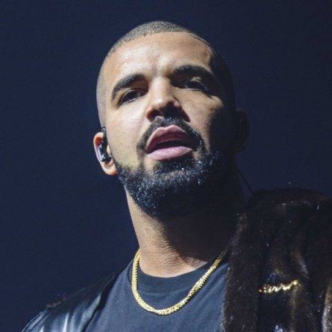 Drake é destaque com novo certificado no Canadá