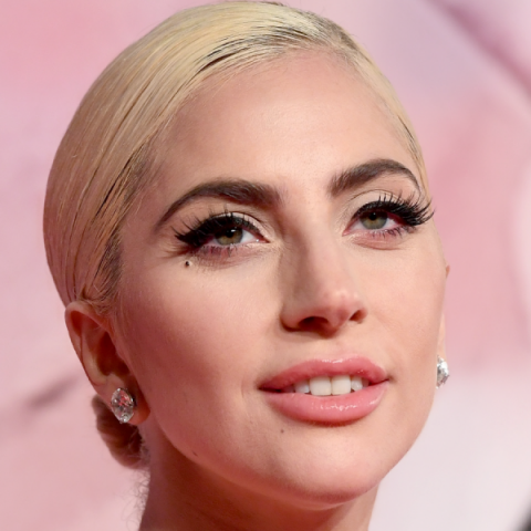 Lady Gaga pode cantar hino oficial da Copa do Mundo 2018