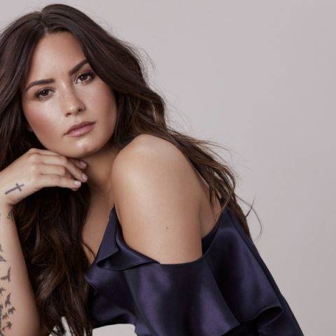 Demi Lovato lança vídeo promocional de “Tell Me You Love Me”