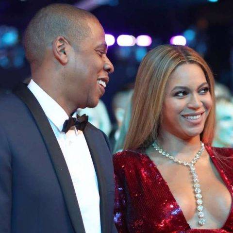 Beyoncé e Jay-Z são fotografados na Jamaica, durante gravação de um vídeo