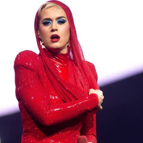 Katy Perry conquista o público na estreia de sua turnê no Brasil