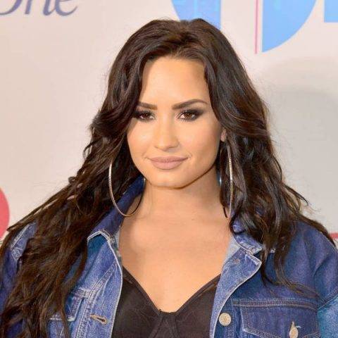Demi Lovato adia shows no Brasil