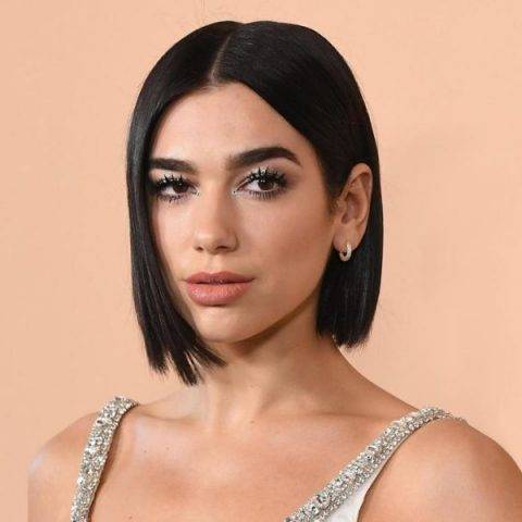 Novo álbum de Dua Lipa “50% pronto”, afirma cantora