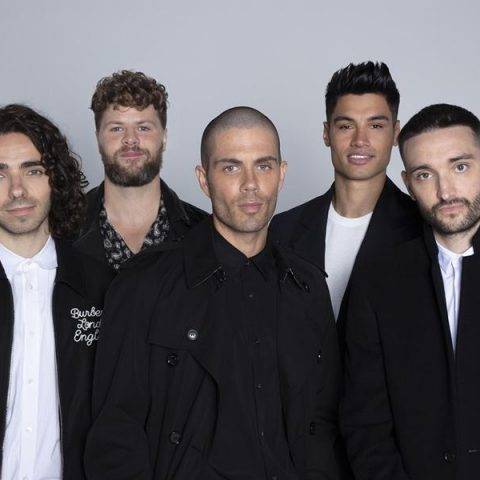 The Wanted homenageia Tom Parker, com nova versão de “Gold Forever”