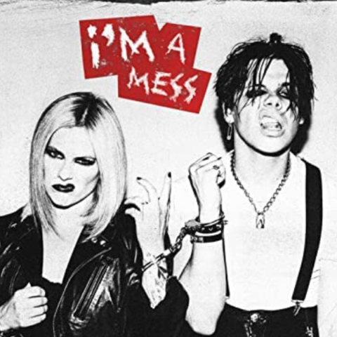 Avril Lavigne lança “I’m a Mess”, em parceria com Yungblud. Confira