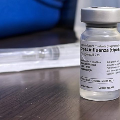 VACINAÇÃO CONTRA GRIPE É AMPLIADA EM MINAS